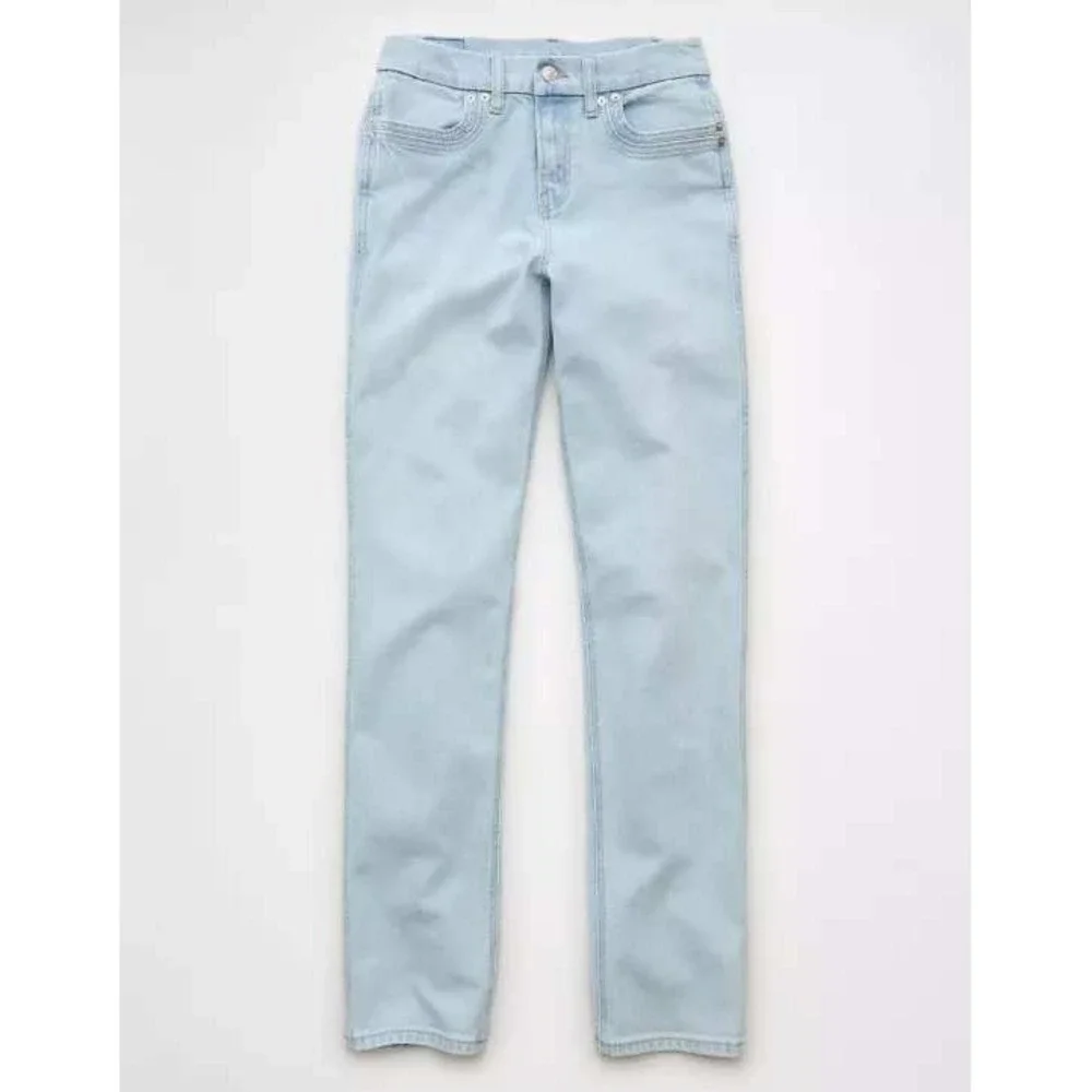 American Eagle 2 SHORT High Rise Curvy Straight Leg Jeans Light Wash